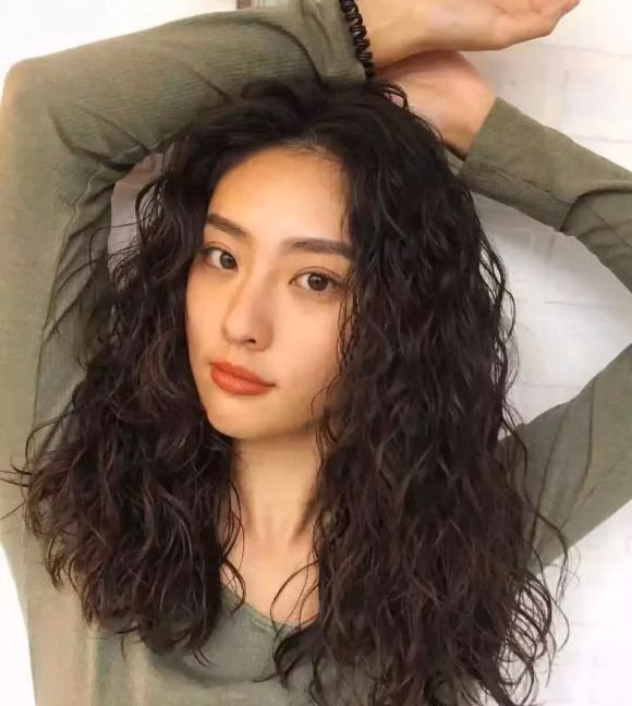 tóc xoăn xù mì