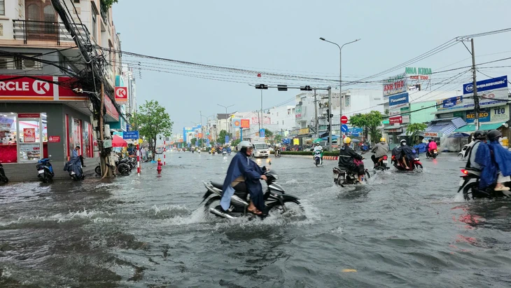 Cần Thơ mưa lớn gây ngập Cần Thơ mưa lớn gây ngập