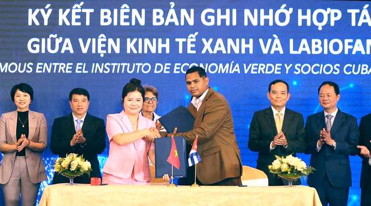 Việt Nam và Cuba hợp tác phát triển thuốc điều trị ung thư từ nọc bò cạp xanh Việt Nam hợp tác với Cuba điều chế thuốc điều trị ung thư từ nọc bò cạp xanh - Ảnh1.