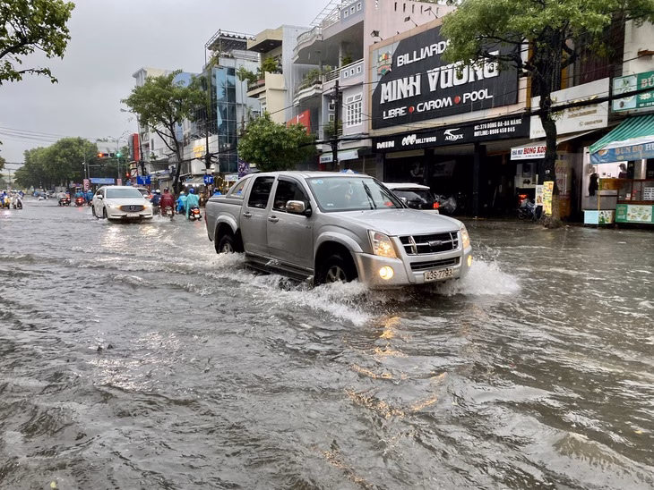 Đà Nẵng triển khai ứng phó bão số 1: Sẵn sàng sơ tán dân và đối phó sạt lở bão số1 - Ảnh1.