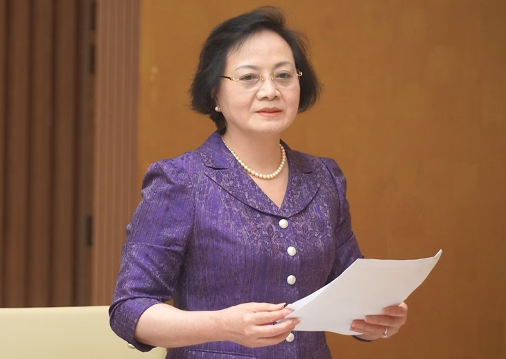 Cải cách hành chính với công nghệ Bộ trưởng Phạm Thị Thanh Trà trình bày tại hội nghị.