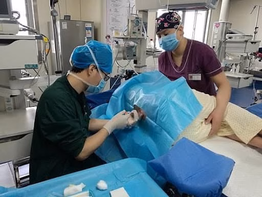 gay-te-ngoai-mang-cung-1-ngoisaovn-w512-h3844 gây tê ngoài màng cứng, sinh con không đau