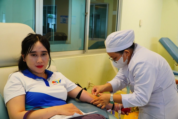 Hiến máu tại Bệnh viện Huyết học - Truyền máu Cần Thơ Miền Tây thiếu máu cấp cứu và điều trị cho bệnh nhân