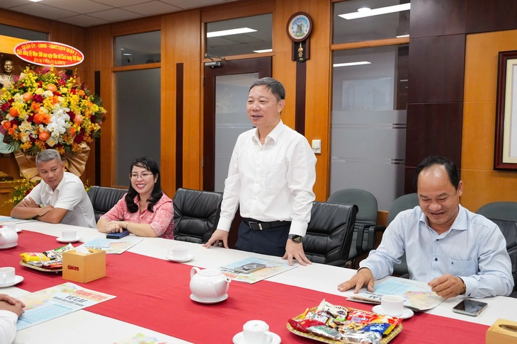 Bí thư Quận ủy Quận 1 Dương Anh Đức phát biểu chúc mừng Bí thư Quận ủy Quận 1 Dương Anh Đức phát biểu chúc mừng