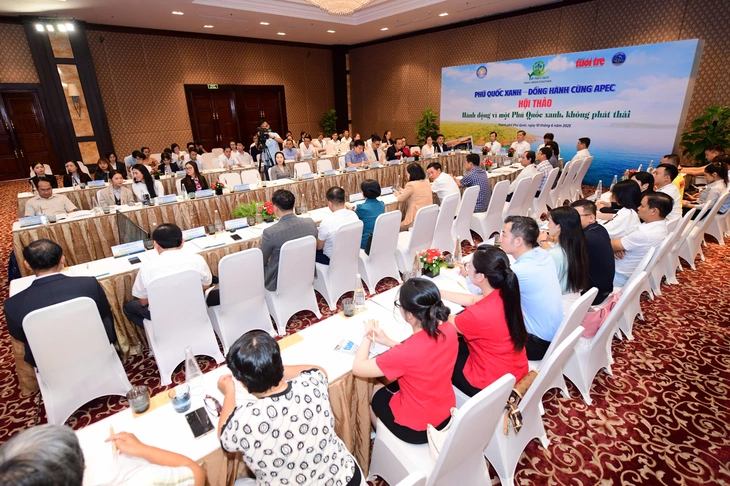Phú Quốc hướng tới đô thị Net Zero: Hành trình phát triển bền vững Toàn cảnh Hội thảo 'Hành động vì một Phú Quốc xanh, không phát thải'