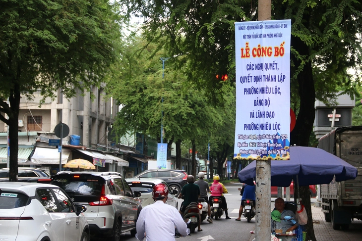 Băng rôn tuyên truyền Băng rôn tuyên truyền về lễ công bố phường Nhiêu Lộc