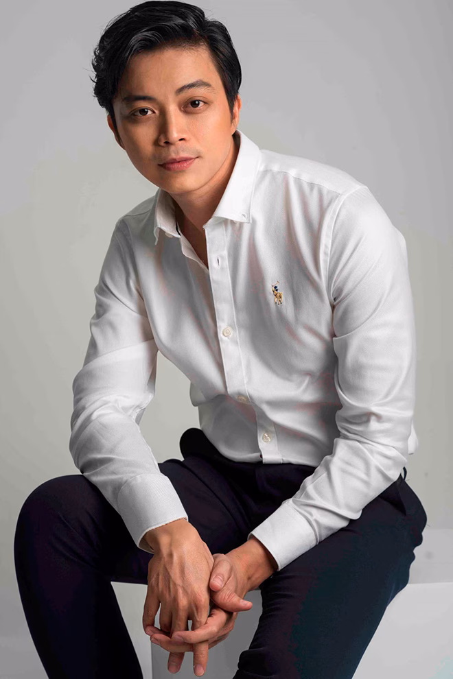 Văn Mai Hương Văn Mai Hương trình diễn trên sân khấu