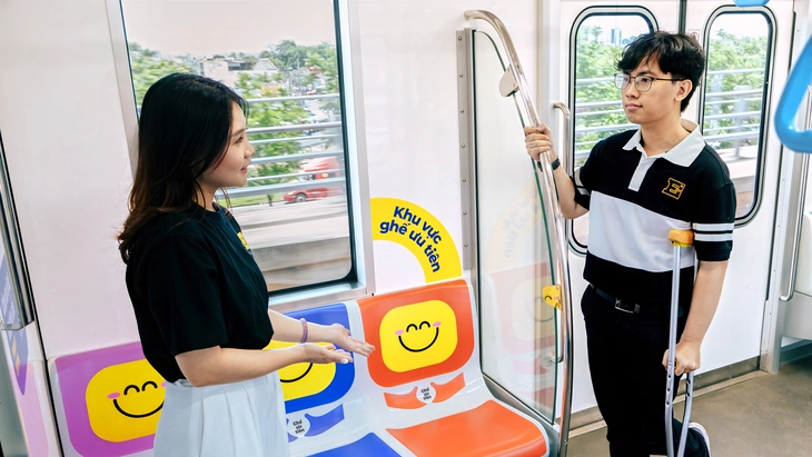 Tuyến Metro Số 1 “Khoác Áo Mới” Với Ghế Ưu Tiên Nhiều Màu metro - Ảnh1.