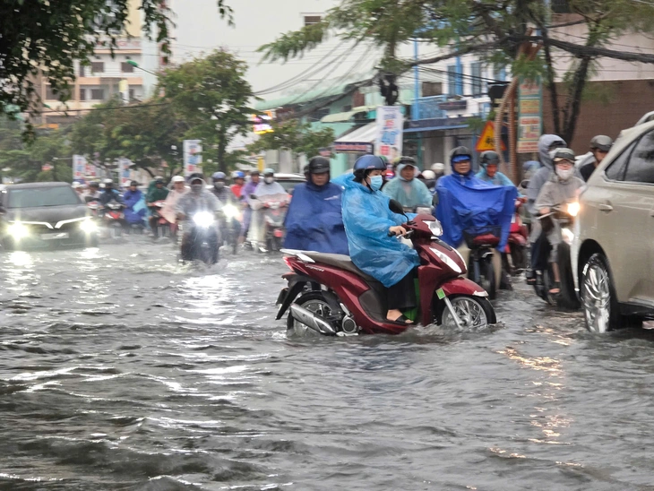 Cần Thơ nhiều tuyến đường ngập sâu Cần Thơ nhiều tuyến đường ngập sâu