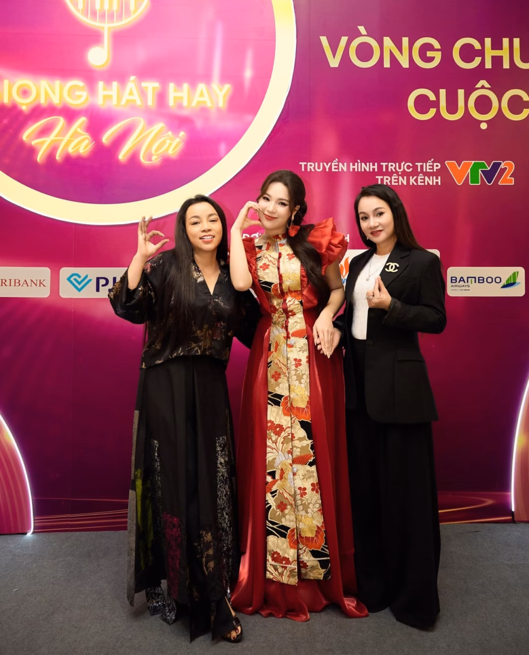 Minh Phương bên cạnh NSND Nhật Thuận và NSƯT Tố Nga