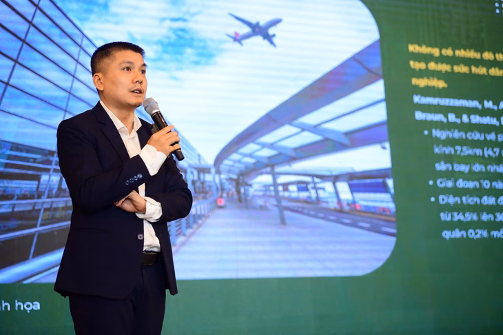 TS Phạm Văn Đại trình bày TS Phạm Văn Đại trình bày