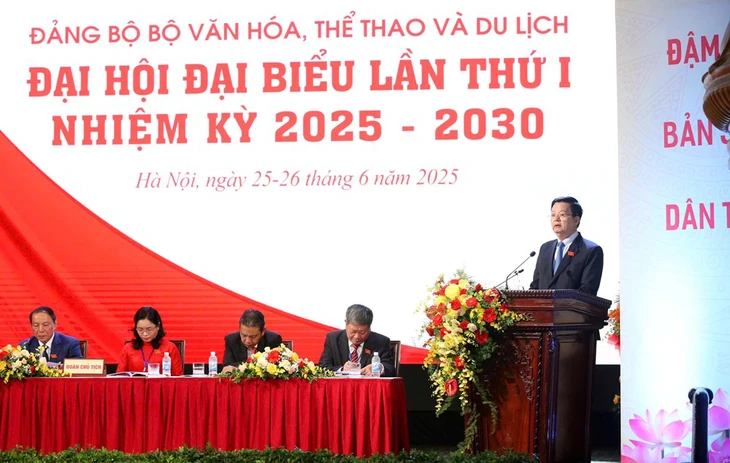 Phó thủ tướng Mai Văn Chính phát biểu chỉ đạo đại hội Phó thủ tướng Mai Văn Chính phát biểu chỉ đạo đại hội