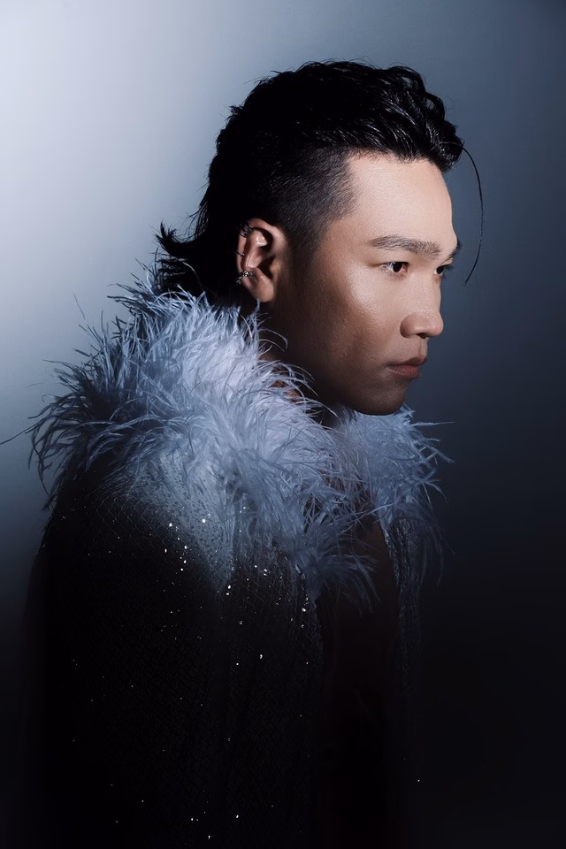 Rapper Wowy ra mắt sản phẩm mới - Ảnh 3 Rapper Wowy ra mắt sản phẩm mới - Ảnh 3
