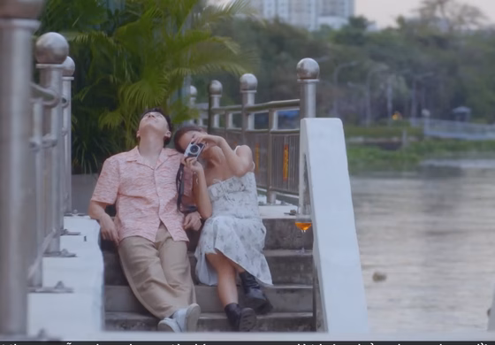 MV Sao em biết người rời đi không buồn của Ngô Kiến Huy MV Sao em biết người rời đi không buồn của Ngô Kiến Huy