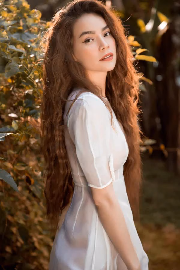 Hồ Ngọc Hà: Từ người mẫu đến ca sĩ đích thực Hồ Ngọc Hà: Từ người mẫu đến ca sĩ đích thực