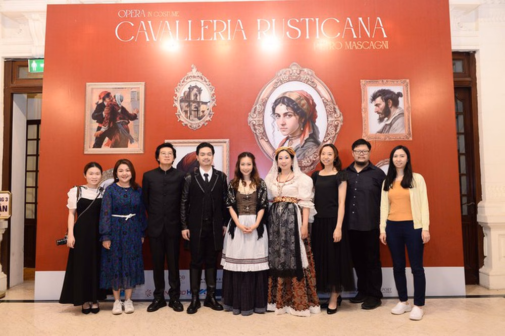 Nghệ sĩ opera thế giới làm mê lòng khán giả Việt với giọng hát đẹp rực rỡ - Ảnh1. Nghệ sĩ opera thế giới làm mê lòng khán giả Việt với giọng hát đẹp rực rỡ - Ảnh1.