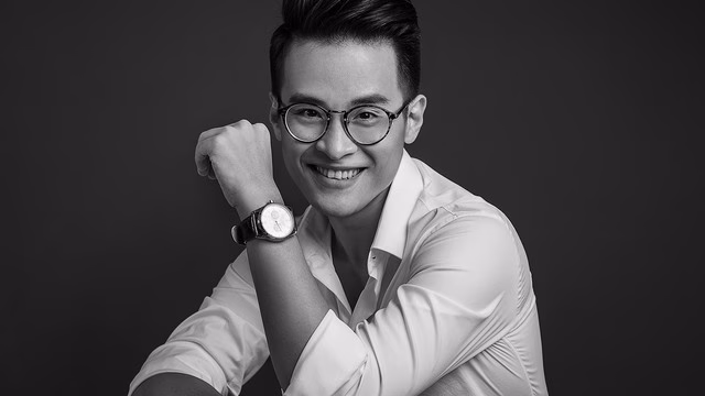 Hà Anh Tuấn trên sân khấu Hà Anh Tuấn trên sân khấu