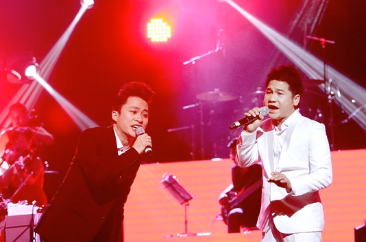 Tùng Dương và Trọng Tấn: Màn song ca đẳng cấp nhất ca khúc Mẹ yêu con cho giọng nam - Ảnh1. Tùng Dương và Trọng Tấn: Màn song ca đẳng cấp nhất ca khúc Mẹ yêu con cho giọng nam - Ảnh1.