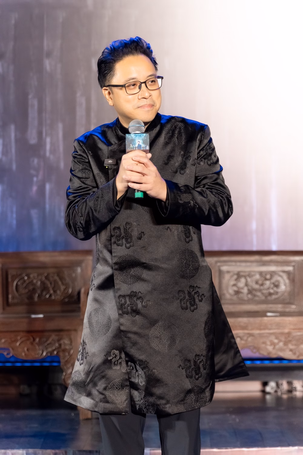 Đạo diễn Victor Vũ Đạo diễn Victor Vũ