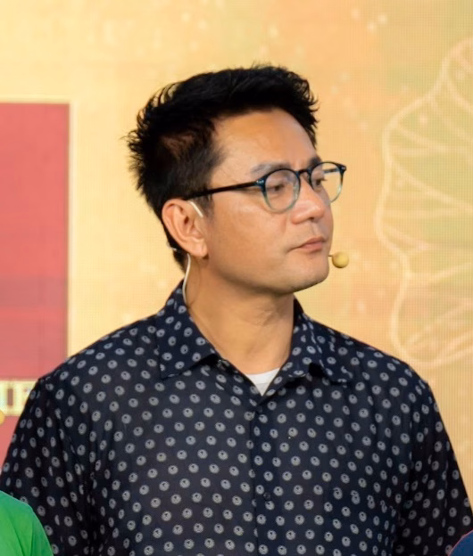 Trương Minh Cường Trương Minh Cường chia sẻ về tuổi thơ