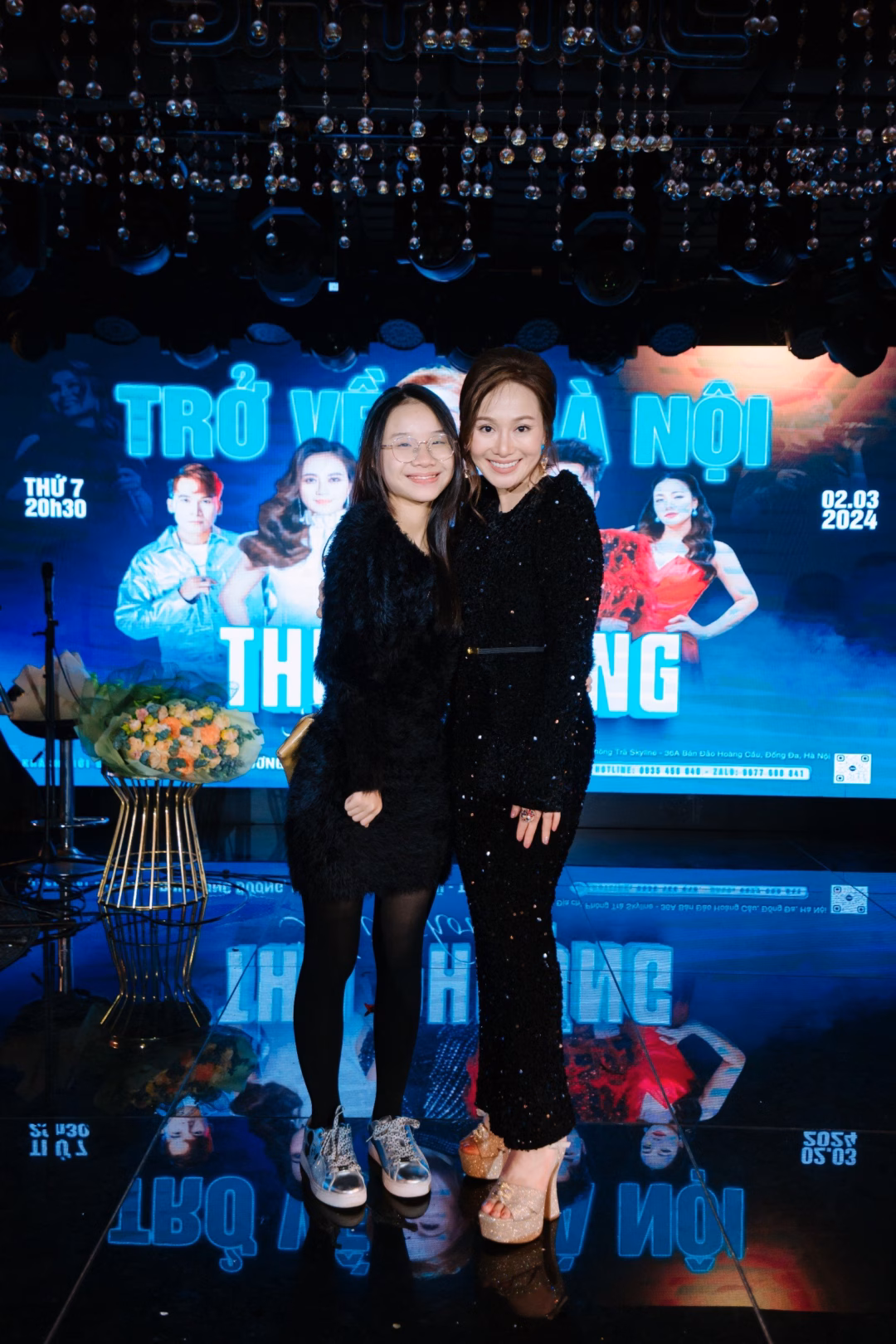 Thu Phượng cùng chồng Tây và con gái. Thu Phượng cùng chồng Tây và con gái.