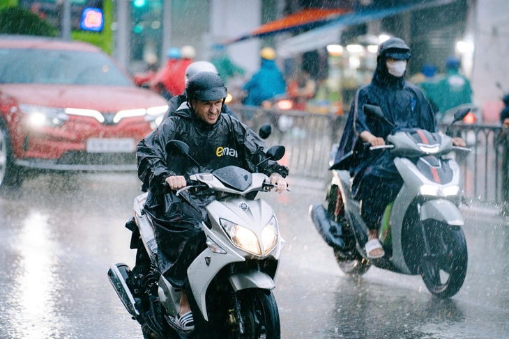 Mây dông gây mưa lớn Mây dông phát triển mạnh gây mưa cho TP.HCM