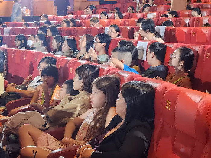 Khán giả 'nhí' Các khán giả 'nhí' tại khai mạc