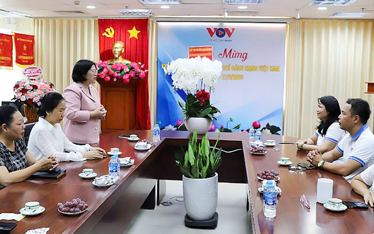 Trưởng Ban Tổ chức Thành ủy TP.HCM thăm Cơ quan thường trú Đài Tiếng nói Việt Nam Trưởng Ban Tổ chức Thành ủy TP.HCM thăm Cơ quan thường trú Đài Tiếng nói Việt Nam