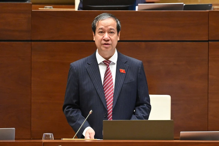 Chất vấn Bộ trưởng Nguyễn Kim Sơn: Đại biểu mong sớm chấm dứt ‘kỳ thi kinh hoàng’ vào lớp10 - Ảnh1. Chất vấn Bộ trưởng Nguyễn Kim Sơn: Đại biểu mong sớm chấm dứt ‘kỳ thi kinh hoàng’ vào lớp10 - Ảnh1.