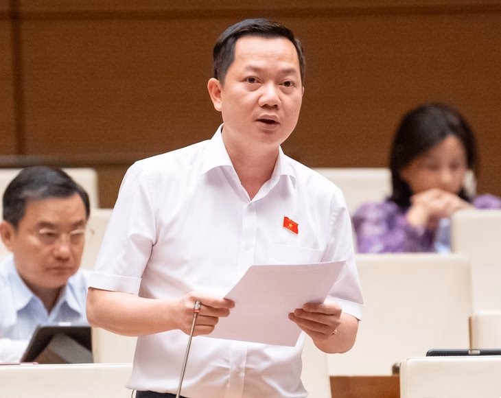 Cần cống hiến và chấp nhận hy sinh Đại biểu Trịnh Xuân An