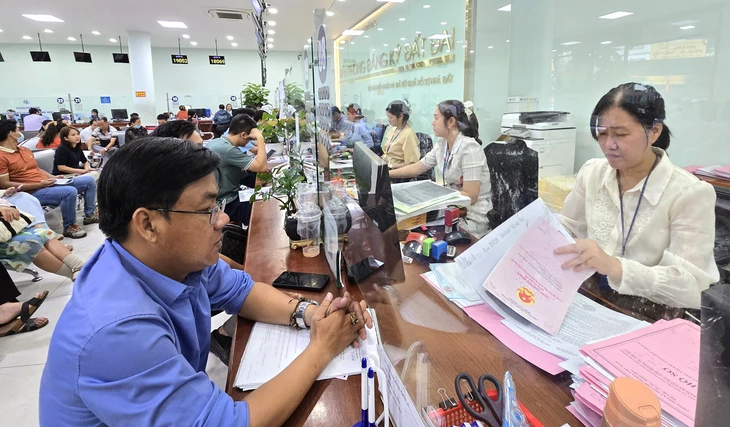 TP.HCM đề xuất tiếp tục áp dụng bảng giá đất hiện hữu đến cuối năm 2025 TP.HCM đề xuất tiếp tục áp dụng bảng giá đất hiện hữu đến cuối năm 2025