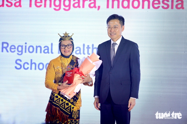 Trường tiểu học UPTD SD Negeri Papela đoạt giải cao nhất cuộc thi Trường học lành mạnh nhất AIA mùa 3 khu vực châu Á - Thái Bình Dương Trường tiểu học UPTD SD Negeri Papela đoạt giải cao nhất cuộc thi Trường học lành mạnh nhất AIA mùa 3 khu vực châu Á - Thái Bình Dương