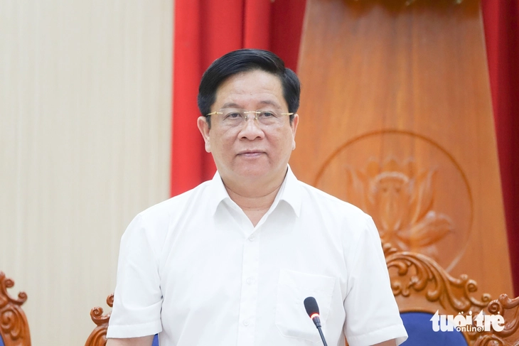 Ông Hồ Văn Mừng - chủ tịch UBND tỉnh An Giang Ông Hồ Văn Mừng - chủ tịch UBND tỉnh An Giang