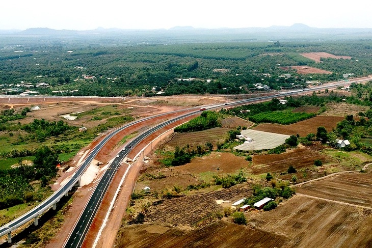 Công ty Đại Quang Minh và Tập đoàn Sơn Hải sẽ khởi công cao tốc Dầu Giây - Tân Phú vào 19-8 Công ty Đại Quang Minh và Tập đoàn Sơn Hải sẽ khởi công cao tốc Dầu Giây - Tân Phú vào 19-8