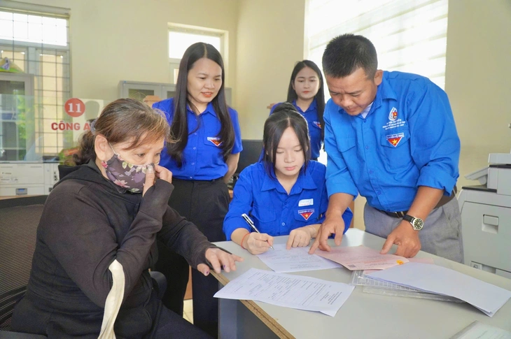 Thanh niên tình nguyện hỗ trợ vận hành chính quyền hai cấp Quảng Trị Thanh niên tình nguyện hỗ trợ vận hành chính quyền hai cấp Quảng Trị