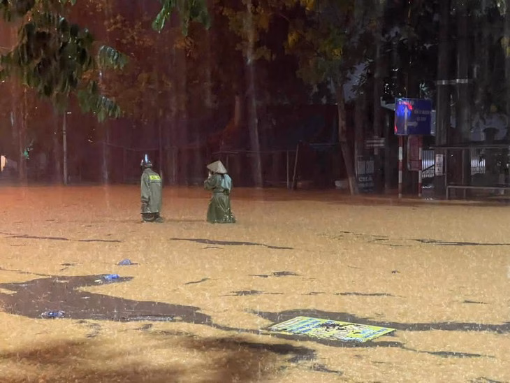 Mưa lớn gây ngập ở Na Hang, Tuyên Quang