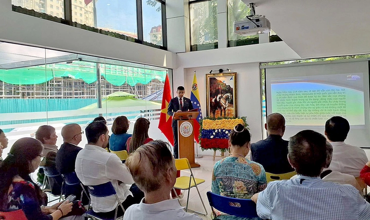 Lễ kỷ niệm 214 năm Quốc khánh Venezuela Lễ kỷ niệm 214 năm Quốc khánh Venezuela
