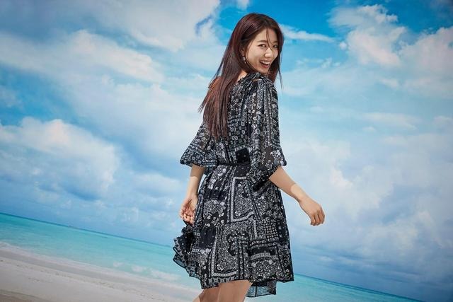 Mẹ bầu Park Shin Hye lộ diện, một chi tiết khiến nhiều chị em ghen đỏ mắt 4