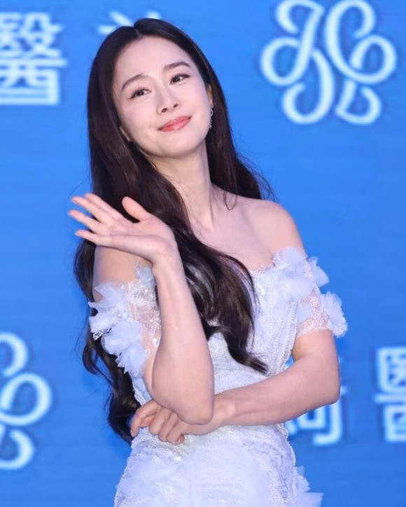 Kim Tae Hee tìm lại bản thân Kim Tae Hee và gia đình