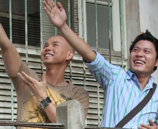 Nhạc sĩ Nguyễn Văn Chung và ca sĩ Phan Đinh Tùng Nhạc sĩ Nguyễn Văn Chung và ca sĩ Phan Đinh Tùng