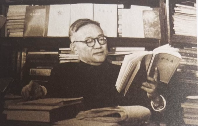 Nhà văn Ba Kim Nhà văn Ba Kim.