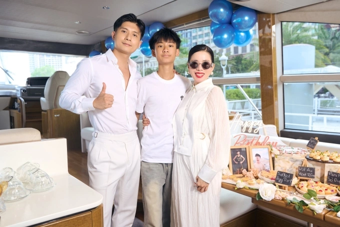 Lệ Quyên, Lâm Bảo Châu mừng sinh nhật bé Bo Lệ Quyên, Lâm Bảo Châu mừng sinh nhật bé Bo