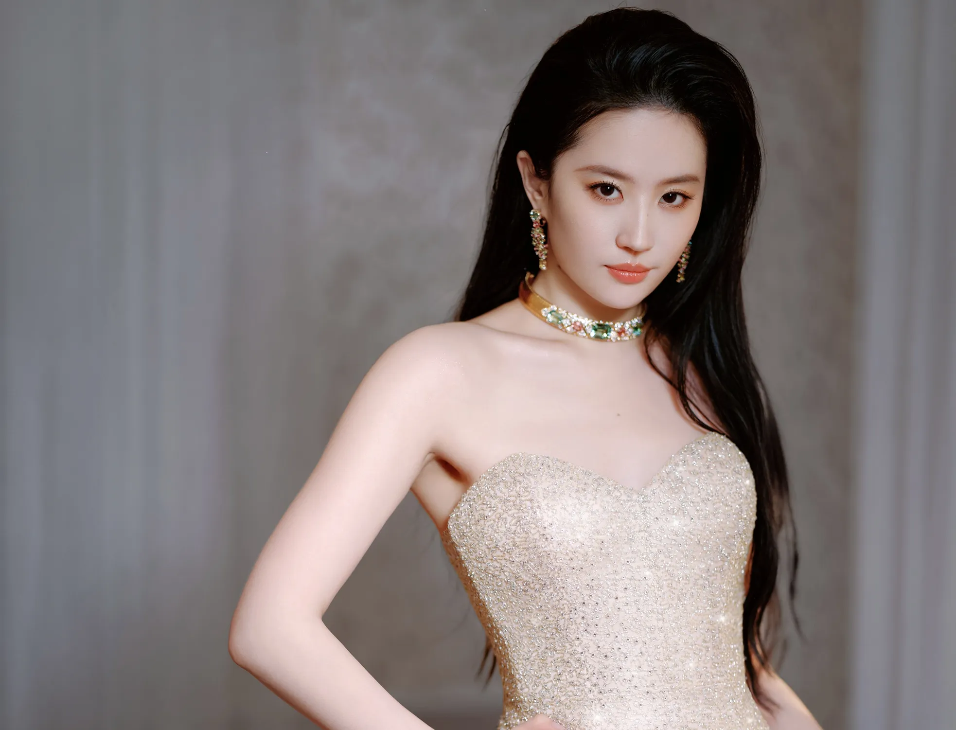 Lưu Diệc Phi và sự kiện Bạch Ngọc Lan