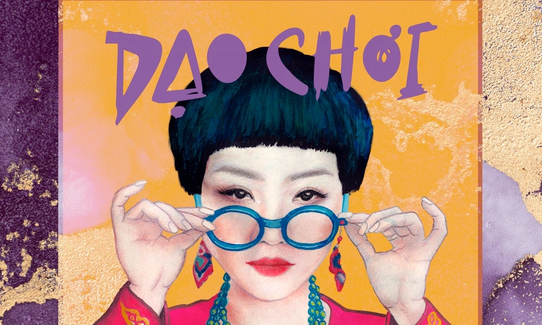 Ca sĩ Ngọc Khuê hát 'Chuồn chuồn ớt'