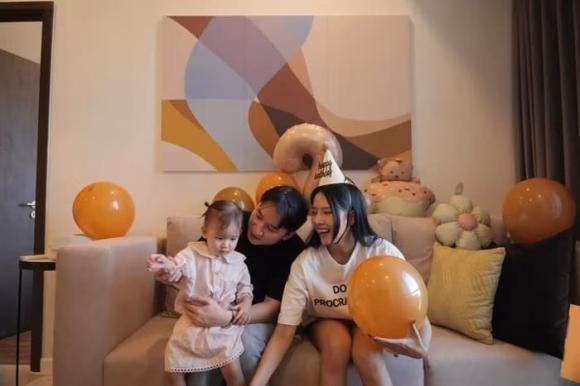 Phan Mạnh Quỳnh bất ngờ khi tài khoản còn 92 nghìn đồng Phan Mạnh Quỳnh tài khoản cạn kiệt