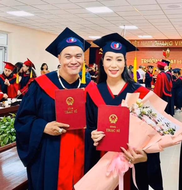 hoang-map-xuat-hien-voi-ve-ngoai-gay-choang-vi-qua-khac-la-1-ngoisaovn-w700-h7322 nghệ sĩ Hoàng Mập