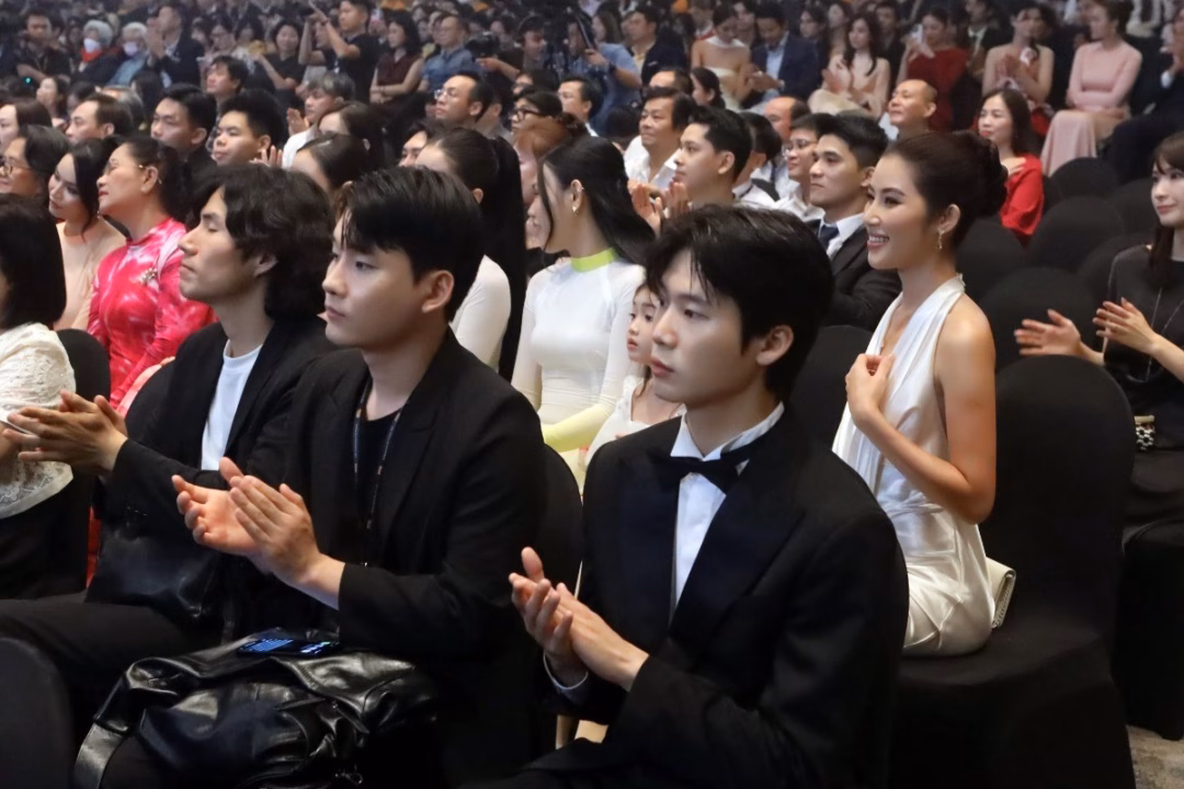 Đại biểu dự Lễ khai mạc Liên hoan phim Châu Á Đà Nẵng lần thứ 3 Đại biểu dự Lễ khai mạc Liên hoan phim Châu Á Đà Nẵng lần thứ 3