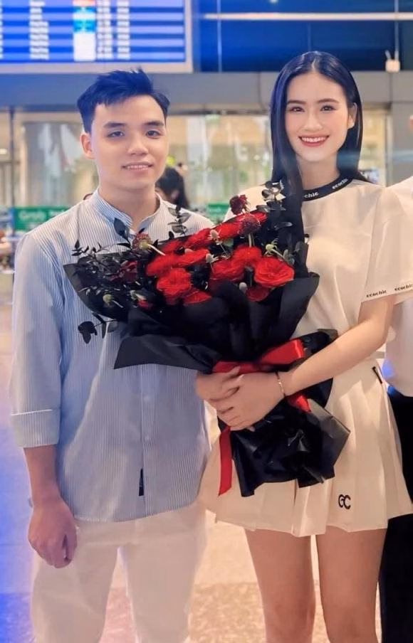 Hoa hậu Ý Nhi và bạn trai