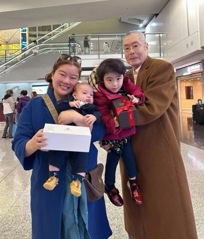 Gia đình sum họp Gia đình ông Lưu Thi Côn