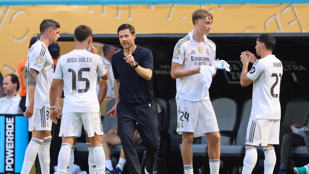Real Madrid và Al Hilal hòa nhau 1-1 Real Madrid và Al Hilal hòa nhau 1-1